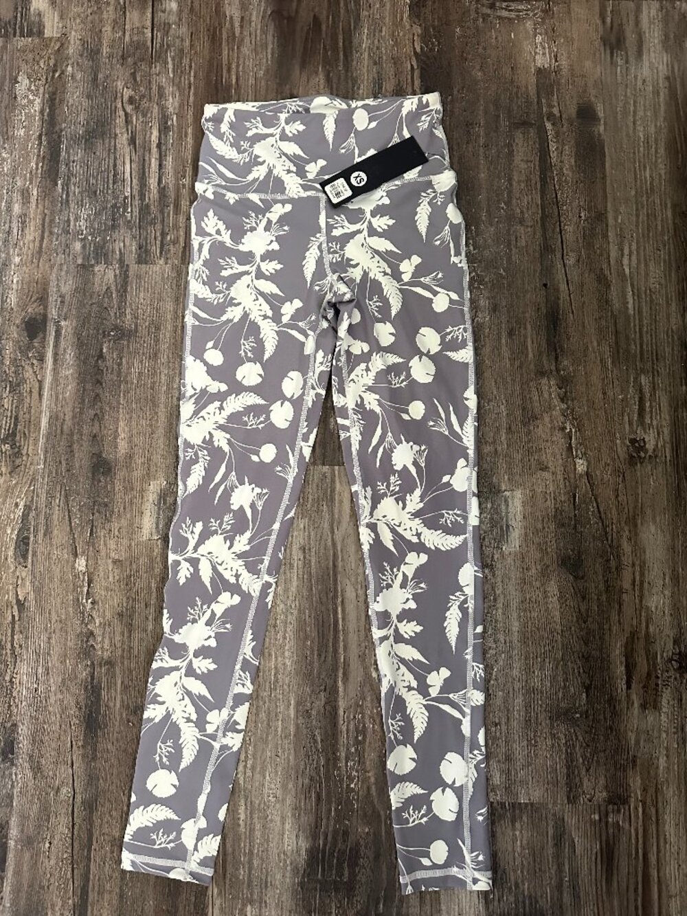 Womens Mono B Poppy Leggings xs nwt
